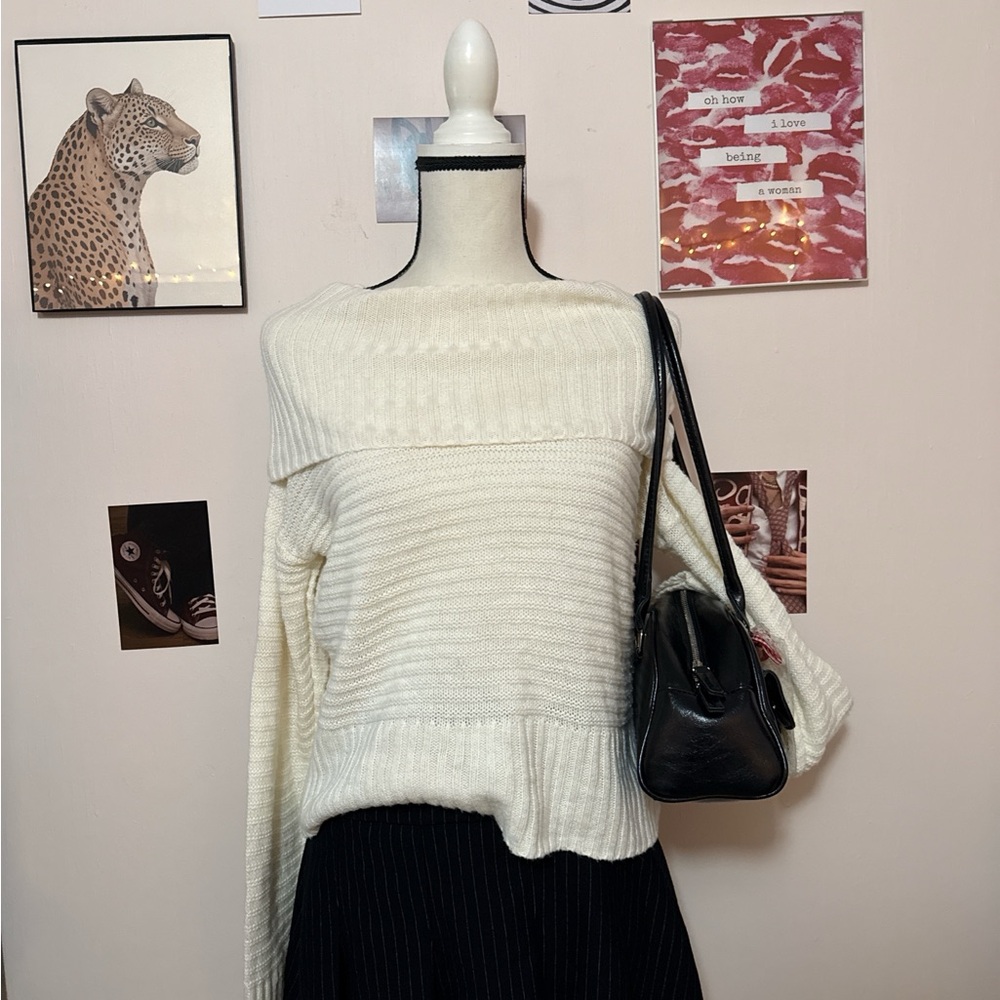 Pink Rose Cream Off-the-Shoulder Sweater xs